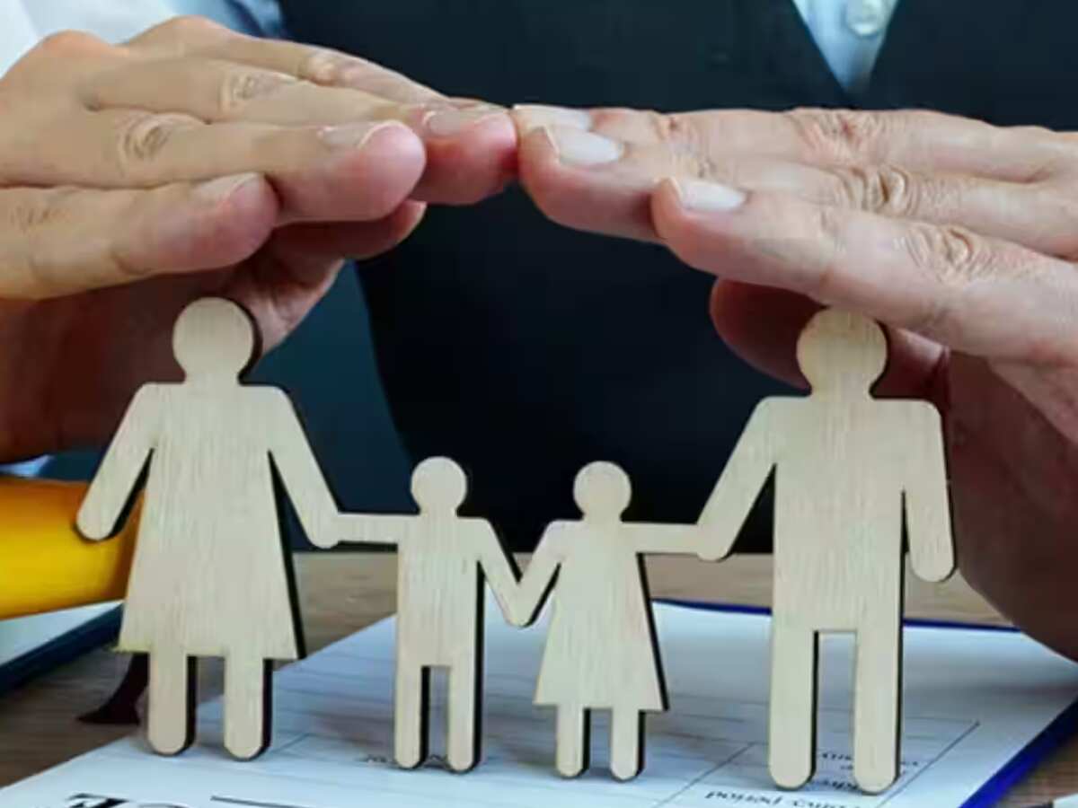 अपनों के लिए सुरक्षा का कवच अपनों के लिए सुरक्षा का कवच