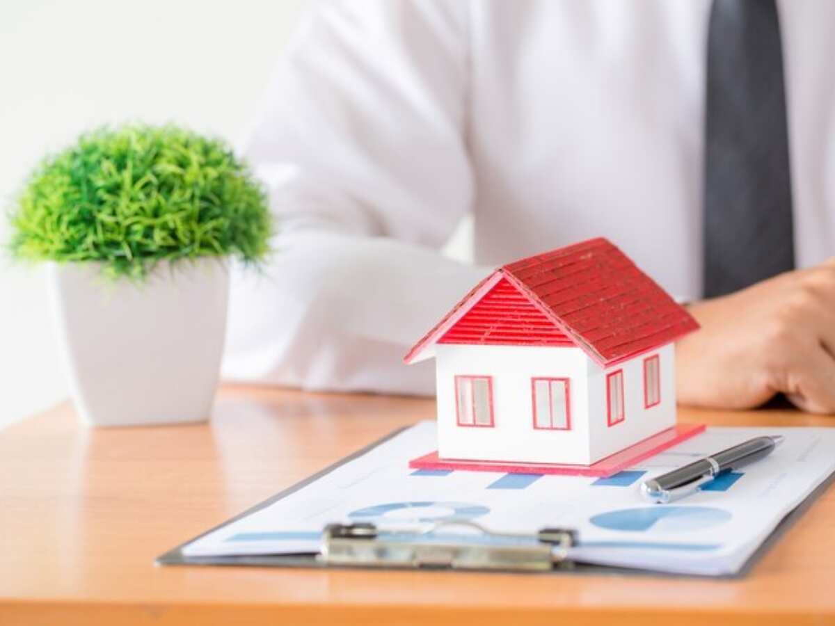 सेल्फ-ऑक्यूपाइड = कोई छूट नहीं, लेट-आउट = लॉस सेट-ऑफ सेल्फ-ऑक्यूपाइड = कोई छूट नहीं, लेट-आउट = लॉस सेट-ऑफ