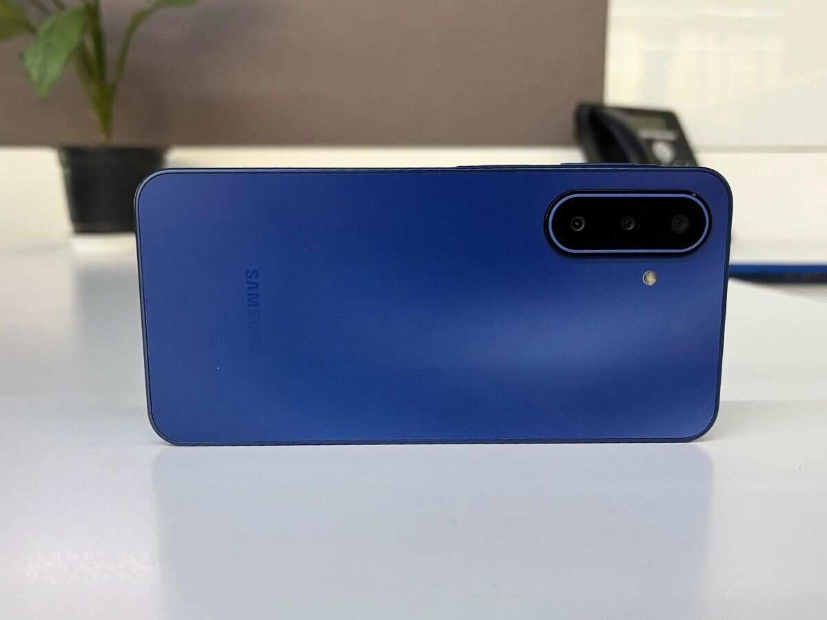 samsung galaxy a17 5g review india price camera battery performance awesome or not