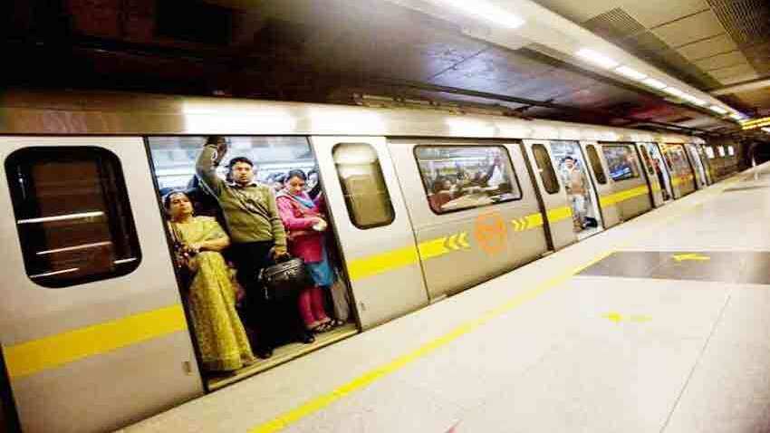 Delhi Metro: येलो लाइन पर 30 और 31 जनवरी को सफर करने से पहले पढ़ें ये खबर, आई ये एडवाइजरी