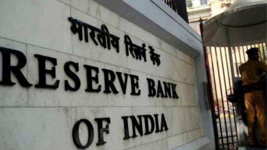 RBI Latest News: एक और बैंक पर RBI ने लगाए प्रतिबंध, जानिए कितनी रकम निकाल  सकते हैं खाताधारक | Zee Business Hindi