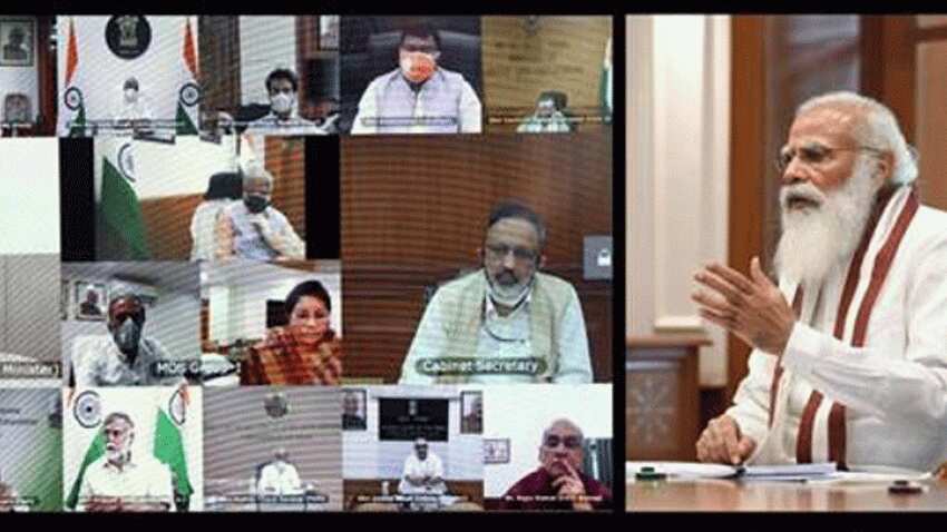 Corona महासंकट: PM मोदी ने ऑक्सीजन और दवाइयों पर की समीक्षा बैठक, मंत्रियों को दी ये हिदायत