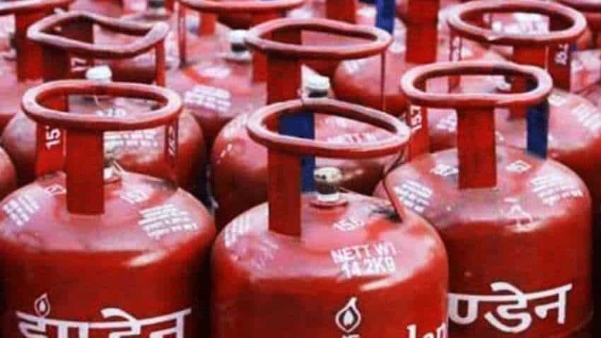 LPG Gas Subsidy: गैस सिलेंडर पर मिलने वाली 200 रुपए की सब्सिडी आपको मिलेगी  या नहीं? ऐसे पता करें क्या है स्टेट्स | Zee Business Hindi