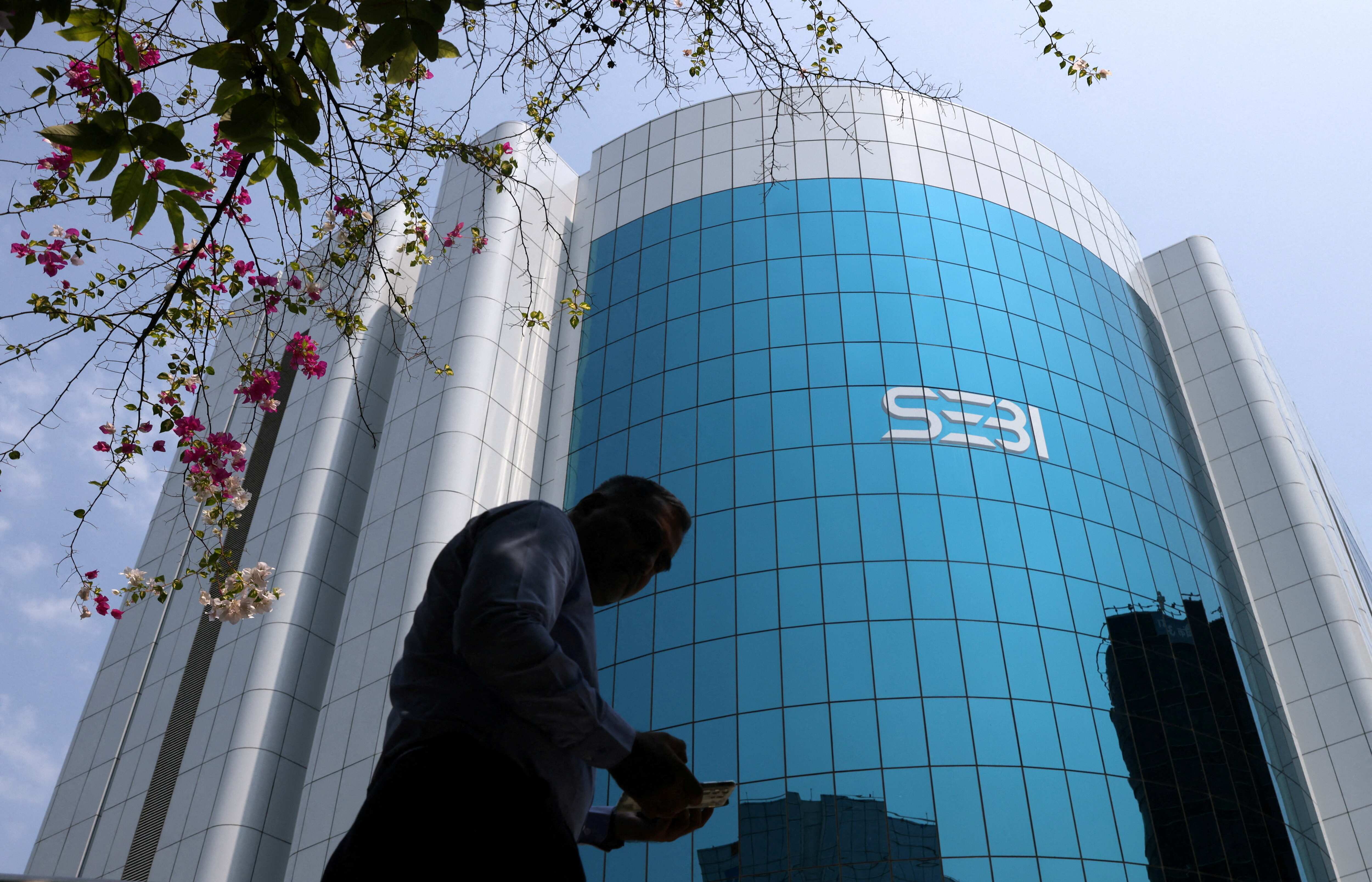 Investors Will Have Faster Cash In Hand As SEBI Plans One Hour Trade