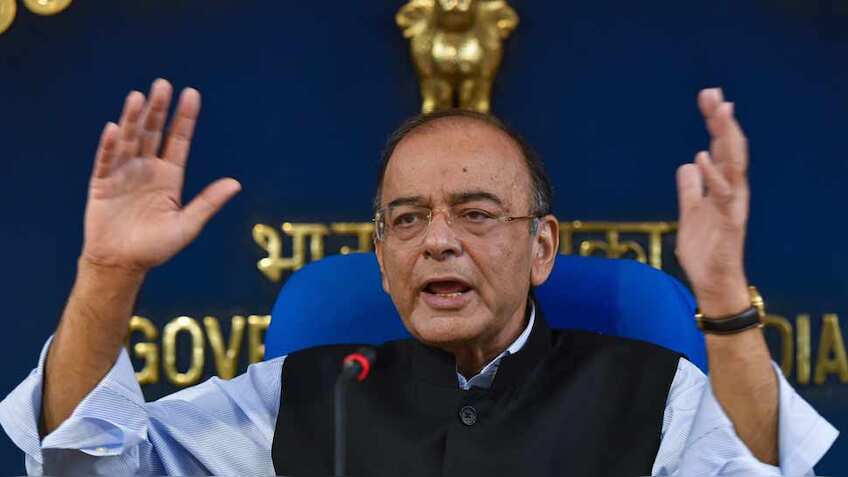 जारी रहेगी अटल पेंशन स्कीम, जनधन योजना में मिलेगा 10,000 रुपये का ओवरड्राफ्ट