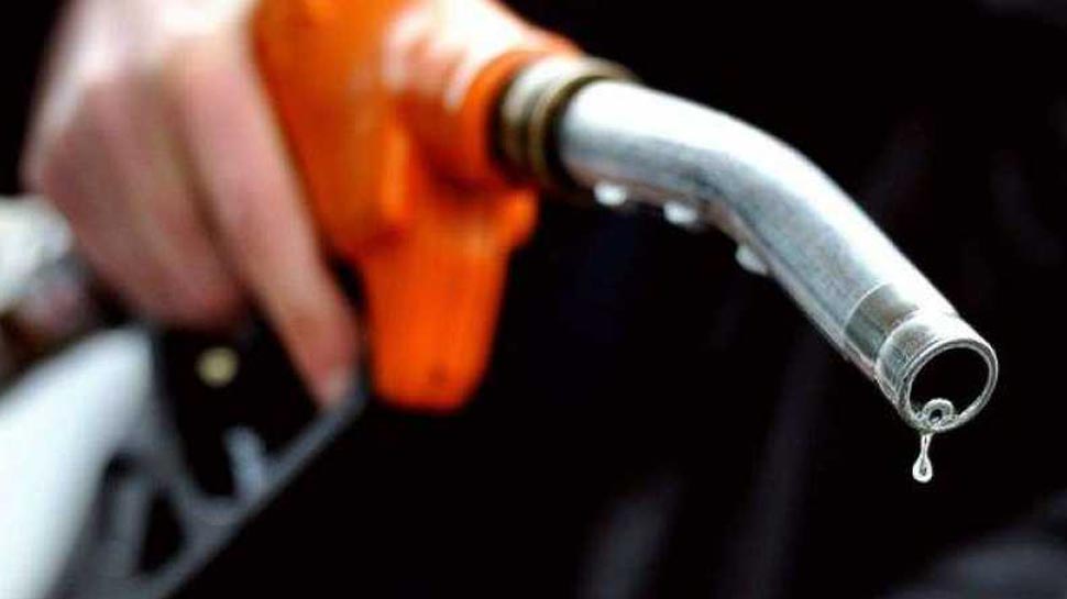 पेट्रोल-डीजल की कीमतों को लेकर हो सकता है बड़ा ऐलान, 5 राज्यों पर पड़ेगा इसका असर