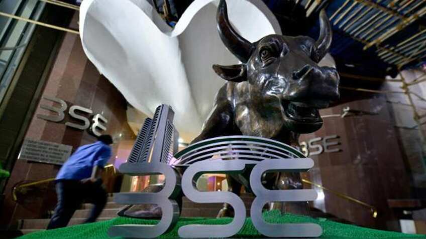 शुरुआती तेजी के बाद फिसला बाजार, सेंसेक्स 100 अंक लुढ़का, निफ्टी 11050 के करीब