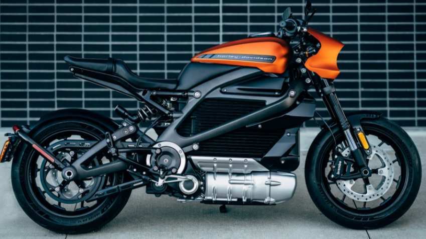 Harley-Davidson की इस बाइक के आगे आप भूल जाएंगे Royal Enfield, तेल भी नहीं खाती ये बाइक