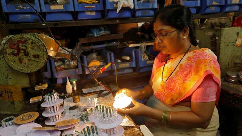 महज 100 दिनों में छोटी मझोली इकाइयों को दिया 20,900 करोड़ रुपये का कर्ज