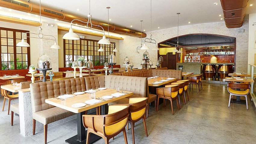 अपना होटल या रेस्त्रां खोलने का बड़ा मौका, ये बैंक आसान शर्तों पर दे रहा है 10 करोड़ का लोन