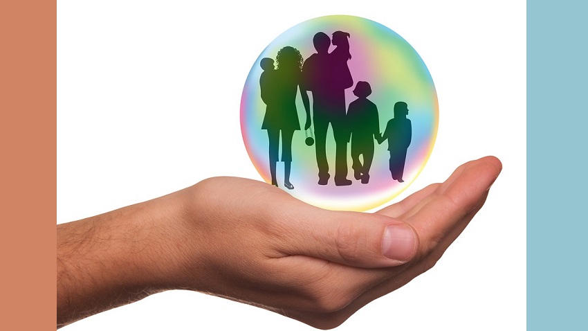 लाइफ इंश्योरेंस लेने वालों के लिए खुशखबरी, 1 अप्रैल से 10% तक कम हो जाएगी प्रीमियम