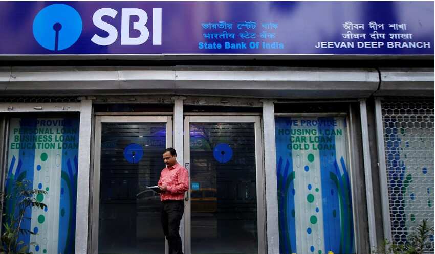 SBI के इन खास ग्राहकों को मिलेगी विशेष सर्विस, दरवाजे तक चलकर आएगा बैंक