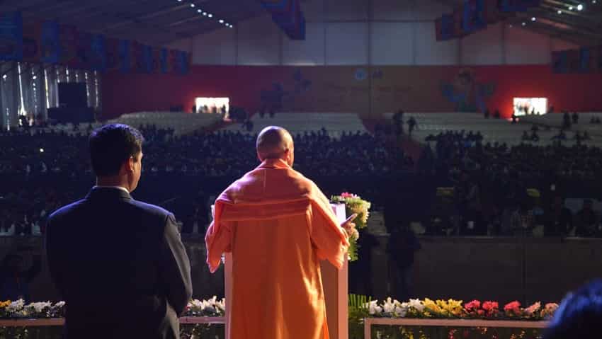 किसी भी अर्थशास्त्री को हैरत में डाल सकती हैं UP के मुख्यमंत्री योगी आदित्यनाथ की उपलब्धियां