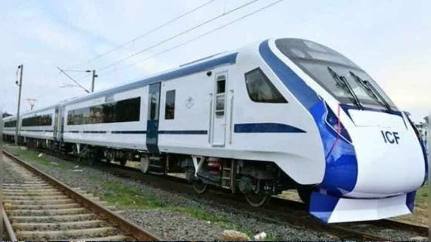 वंदे भारत एक्सप्रेस (Train18) में किए जा रहे हैं कई बदलाव, यात्रा होगी और मजेदार 