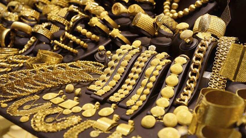 सोना खरीदने से पहले खुद पहचानें असली है या नकली, ये TIPS आएंगी काम