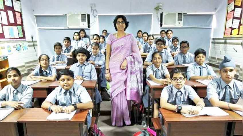 CG Vyapam Recruitment 2019: यहां निकली है Teachers की बंपर वैकेंसी, जानें कब है Last date