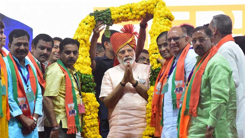 #ZeeMahaExitPoll हाइलाइट्स: एग्जिट पोल में मोदी लहर, हिंदी पट्टी में बीजेपी का जलवा बरकरार