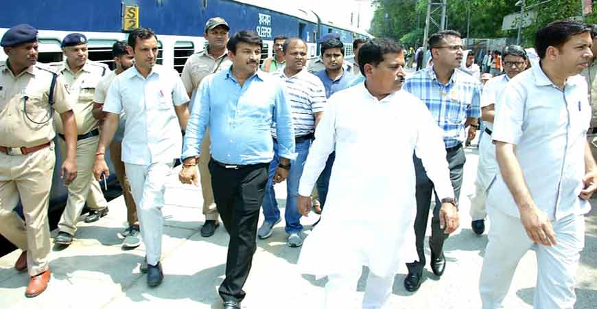 रेलवे स्टेशनों पर सुरक्षा के लिए बढ़ाए जाएंगे CCTV कैमरे, हर गतिविधि पर रहेगी नजर