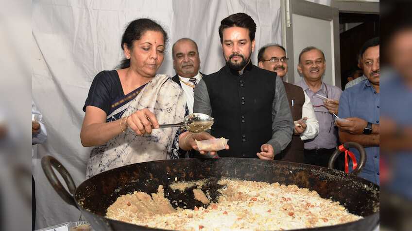 बजट से पहले क्‍यों होती है हलवा सेरेमनी? जानिए क्‍यों नजरबंद कर दिए जाते हैं अफसर