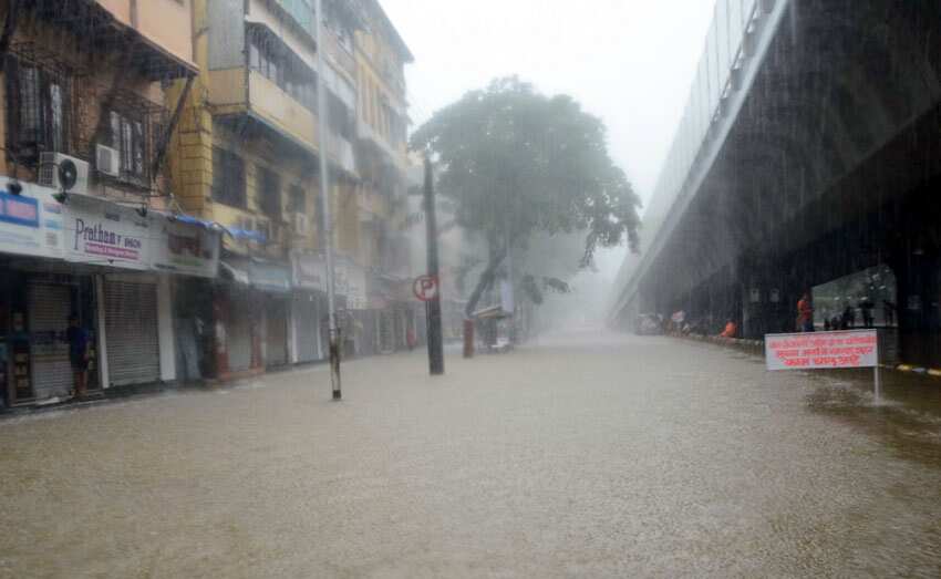 डूब जाएगी मुंबई! अगले 48 घंटे बारिश मचाएगी 'तबाही', हाईटाइड का भी अलर्ट
