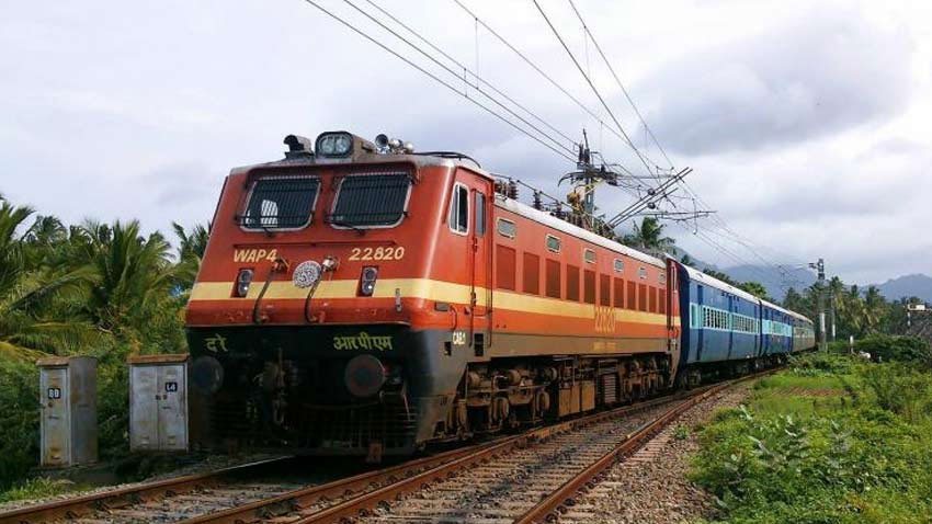 नई ट्रेनों को शुरू कर सकता है भारतीय Railway, रेल मंत्री पीयूष गोयल ने बुलाई बैठक
