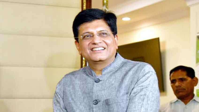 रेल मंत्री ने की 'फ्लैक्सी फेयर' सिस्टम की तरफदारी, कहा-  रेलवे में बहुत कम है यात्री किराया