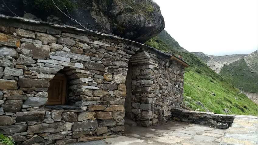 लगातार पॉपुलर हो रही है केदारनाथ गुफा, चल रही है एडवांस बुकिंग, बनाई जाएंगी नई गुफाएं