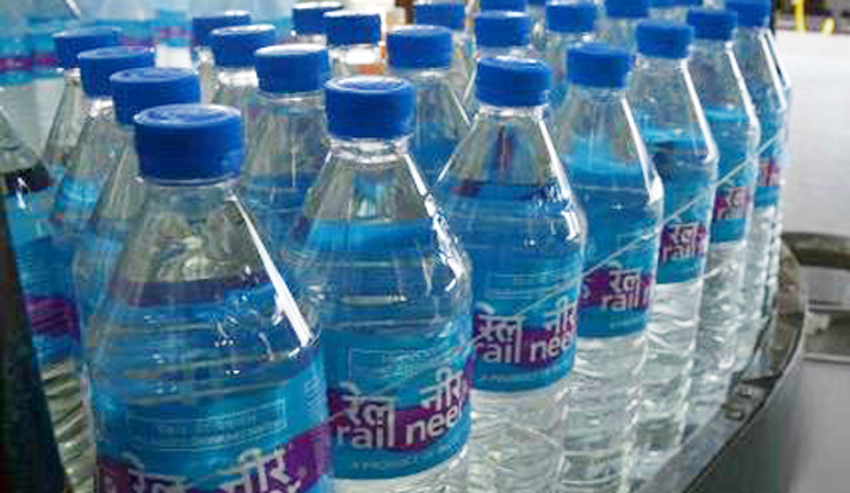 रेलवे स्टेशन पर बिकेगा सिर्फ Rail नीर, अन्य ब्रांडों पर लगाई गई रोक