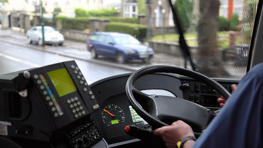 एक्सीडेंट रोकने में मदद करेगा डिवाइस, सुस्ती आने पर ड्राइवर को करेगा अलर्ट, बंद हो जाएगी गाड़ी