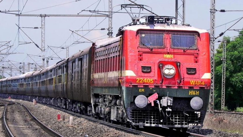 ट्रेन में सफर करने से पहले जान लें काम के ये 6 नियम, TTE नहीं करेगा परेशान
