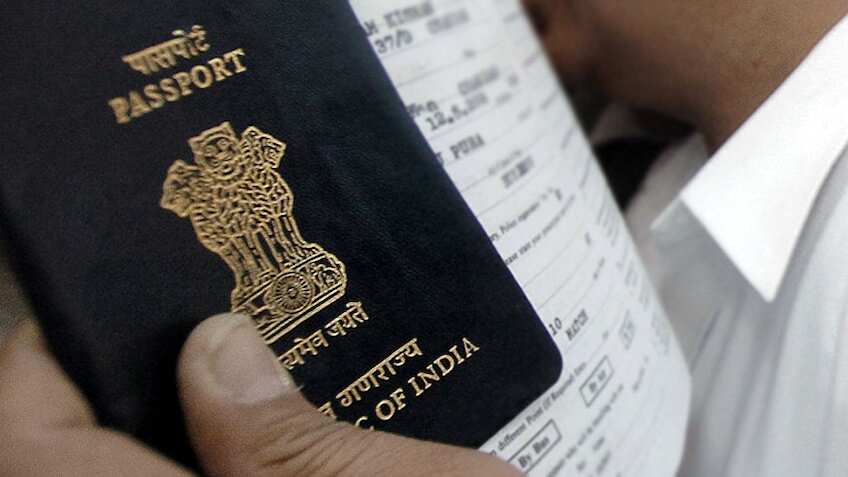 3 तरह और 3 रंग के होते हैं भारतीय PASSPORT, जानिए किसका क्या है मतलब