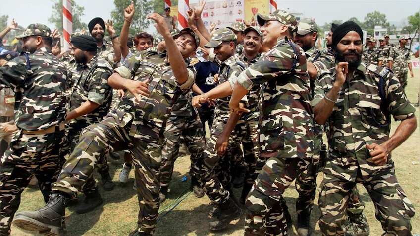 सशस्त्र सीमा बल में इस पद पर निकली वैकेंसी, जानें क्या है योग्यता और कहां करें अप्लाई