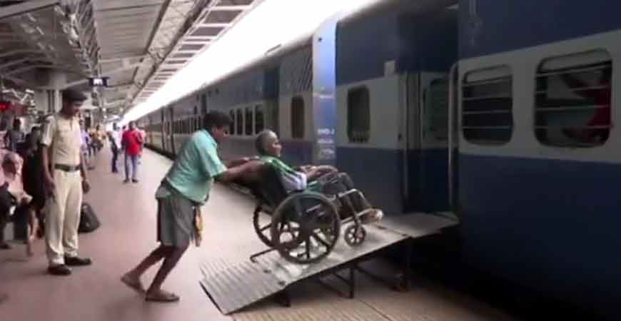 रेलवे ने शुरू की फोल्डेबल रैंप की नई सुविधा, यात्रियों को होगी सहूलियत
