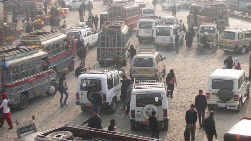 कबाड़ हो जाएंगी 15 साल पुरानी गाड़ियां, मोदी सरकार की है ये प्लानिंग