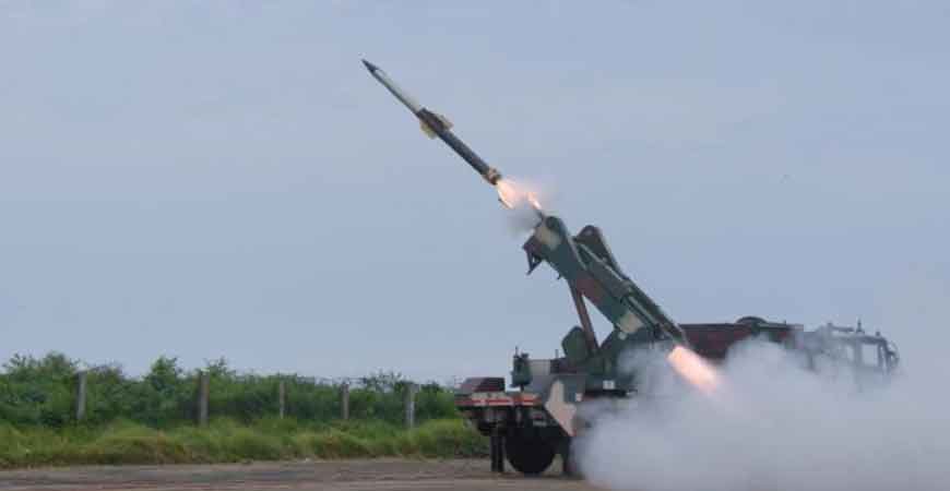 बच नहीं पाएंगे दुश्मन के लड़ाकू जहाज और टैंक, DRDO ने टेस्ट की ये मिसाइल