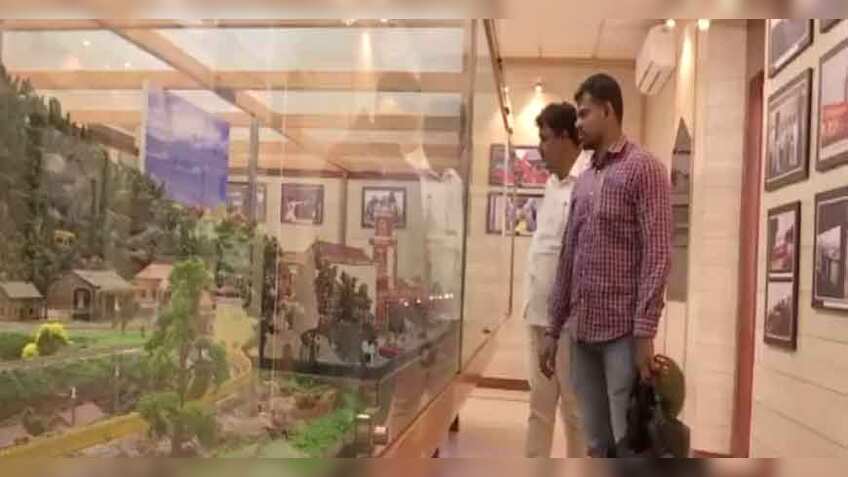 रेलवे स्टेशनों को सुंदर बनाने के लिए रेलवे कर रहा है ये काम, कई स्टेशनों का रंगरूप बदला 