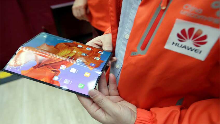 Huawei का फोल्डेबल फोन 'मेट एक्स' का इंतजार खत्म, सितंबर में मार्केट में होगा उपलब्ध