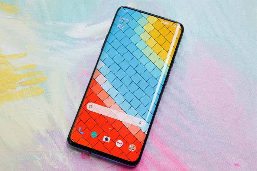 Oneplus कर रही नए 5जी स्मार्टफोन पर काम, जानिए कब आएगा बाजार में
