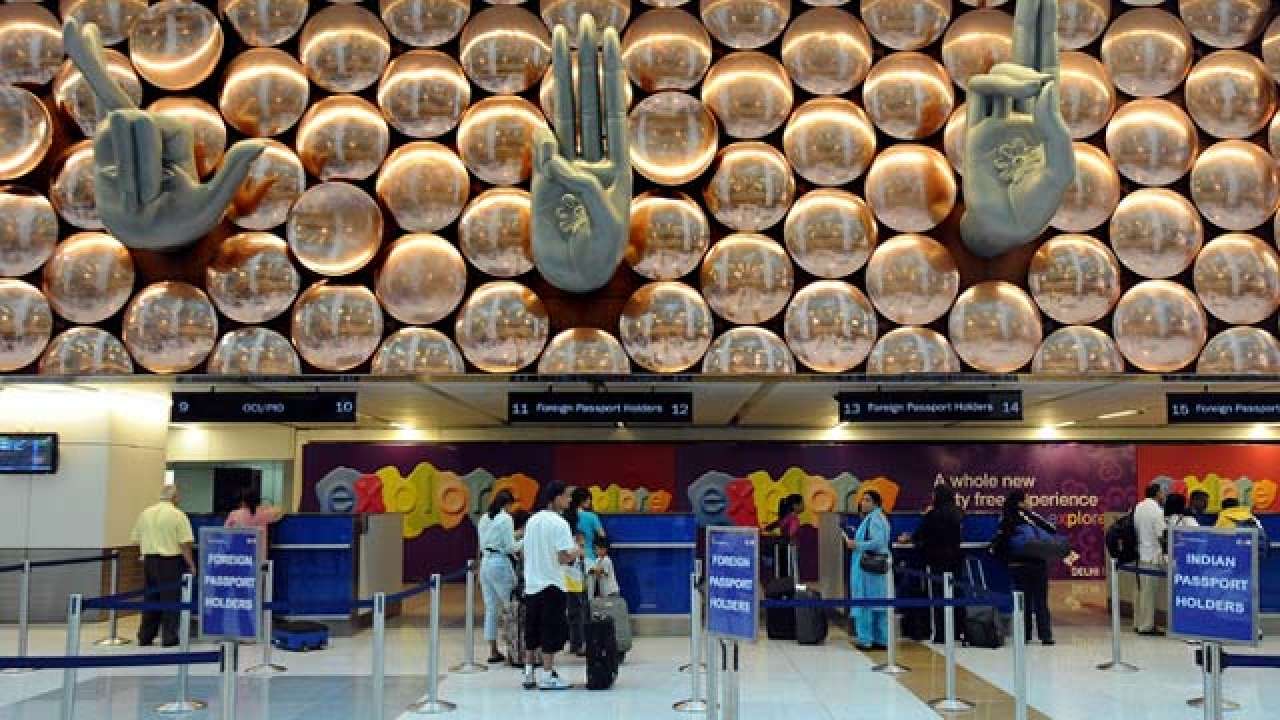 दिल्ली एयरपोर्ट से करना है सफर तो ये जानकारी है जरूरी, नहीं तो छूट जाएगी आपकी फ्लाइट