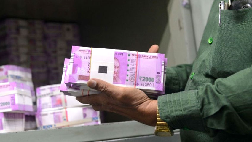 छोटी सेविंग्स भी बना सकती है आपको 'धनवान', बस अपनाने होंगे ये तरीके