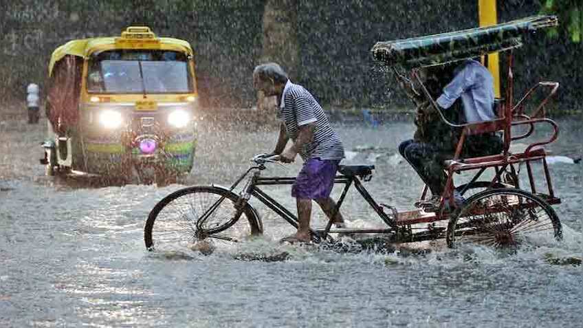 अगस्त में बारिश ने तोड़ा 10 साल का रिकॉर्ड, जानिए 20 दिनों में ही कितनी हुई बारिश