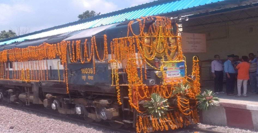 सीतापुर से लखीमपुर के बीच चल सकेंगी सभी ट्रेनें, पटरियों में हुआ ये बदलाव