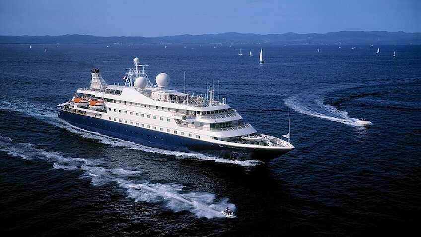 मोदी सरकार ने दिया क्रूज से मुफ्त तीर्थयात्रा का प्रस्ताव, राज्यों की रजामंदी का इंतजार