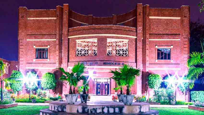 IIM लखनऊ में लगेगी उत्तर प्रदेश के सीएम योगी और सरकार के मंत्रियों की क्लास, ये है खास मकसद