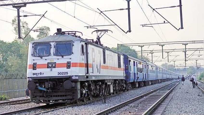 Indian Railway में सुपरवाइजर बनने का शानदार मौका, जानें कैसे करें एप्लाई
