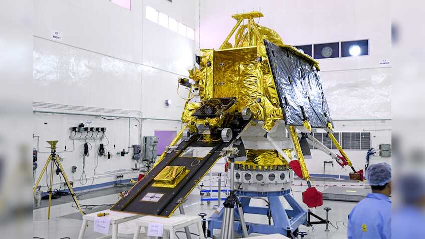 चांद पर आज फतह नहीं मिली तो होगी बड़ी मुश्किल! ISRO को जीरो से करनी होगी शुरुआत