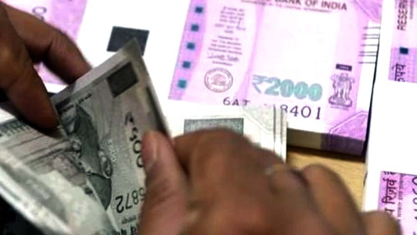 PPF, सुकन्या समृद्धि जैसी छोटी बचत योजनाओं की ब्याज दर पर सरकार ने किया फैसला, जानिए