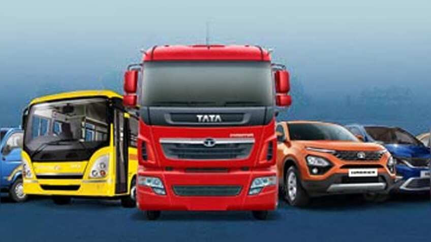 कार की बिक्री में लगातार गिरावट, टाटा मोटर्स की सेल 48% घटी