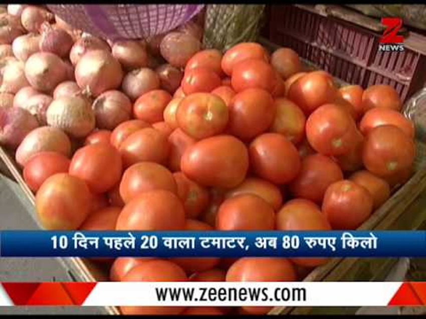 महंगाई की मार : पेट्रोल से भी महंगा हुआ टमाटर, नवरात्रि में दोगुनी हुई कीमत