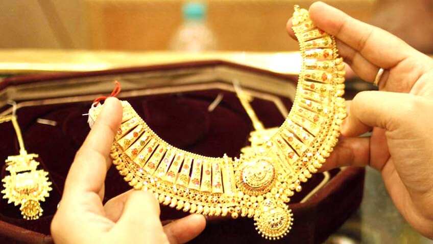 त्योहारों में सोना खरीदना है तो जरा ये खबर पढ़ लीजिए, बाजार में नहीं खाएंगे धोखा